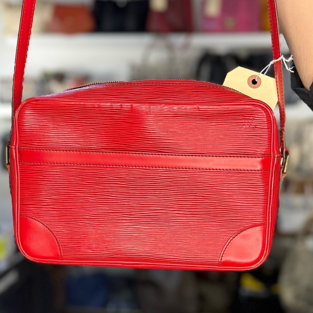 LV RED EPI BAG